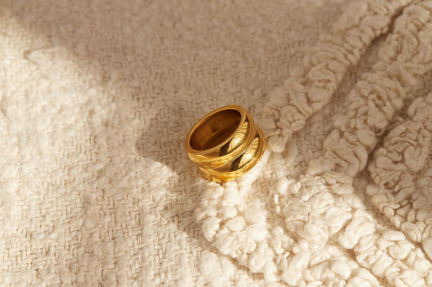 LEORA RING